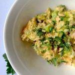 roerbakei met broccoli en zalm