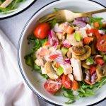 Salade gerookte kip met honing-mosterddressing koolhydraatarm recept