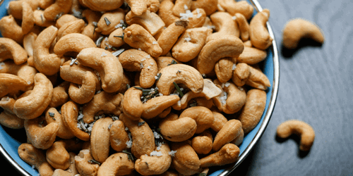 Cashew noten zijn vette noten. Heel gezond maar iets minder koolhydraatarm.