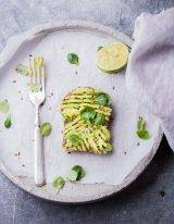 toast avocado limoen spread recept