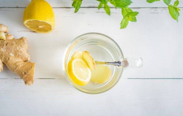 verse gemberthee met citroen